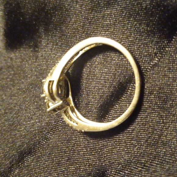 Sterling silver, with White sapphire pendant & ring bundle 🥰 - Picture 3 of 7